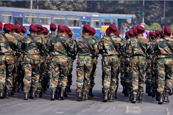 Indian Army TES Job: 12 वीं पास के लिए सेना में अधिकारी बनने का मौका, यहां से करें अप्लाई