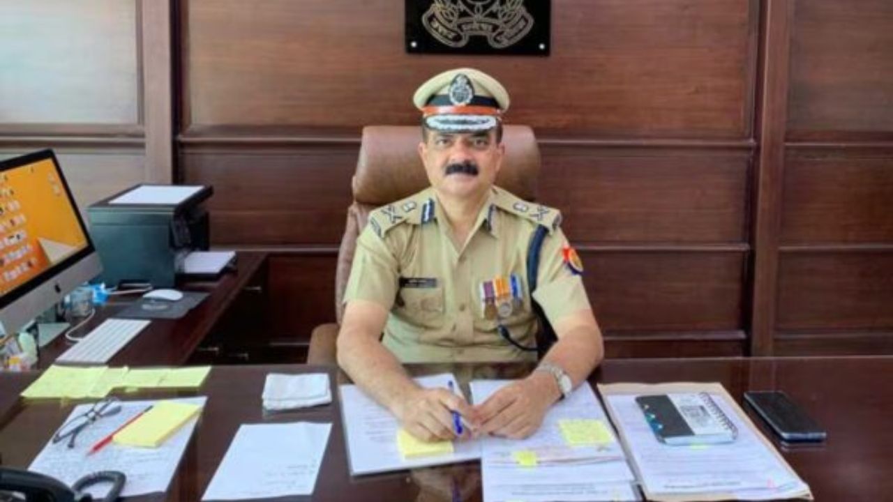 Sujit Pandey IPS Story - new