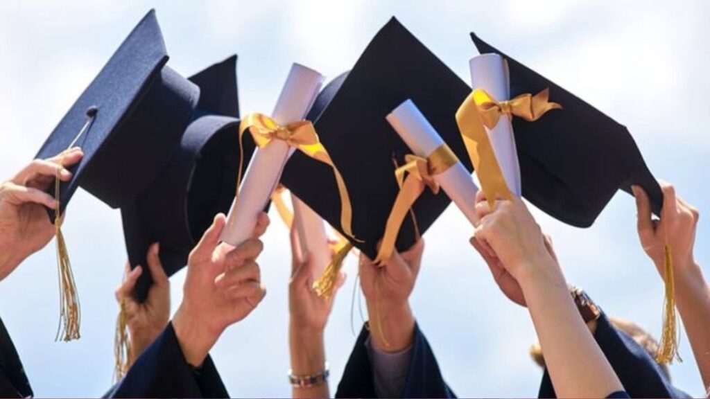 ज्वलंत मुद्दा LIC Scholarship 2026