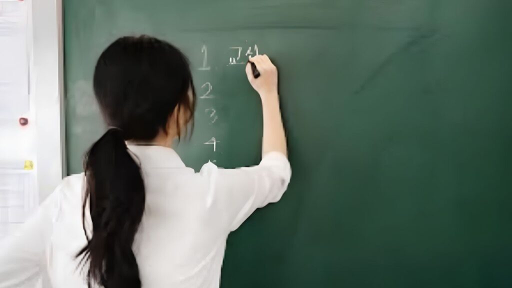 ज्वलंत मुद्दा UP Assistant Teacher Recruitment
